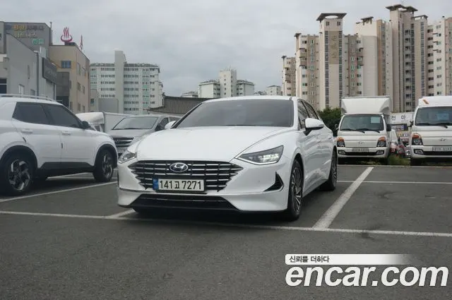 HYUNDAI SONATA HYBRID 2022