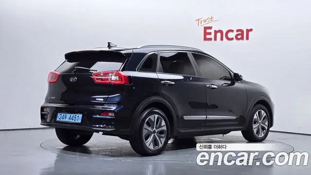 KIA NIRO 2019 — 109 040 км, синий, Корея — под ключ — фото 2
