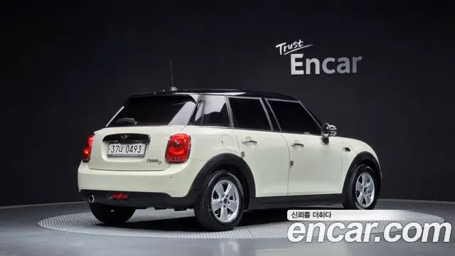 MINI COOPER D 2016 — 85 079 км, белый-перламутр, Корея — под ключ — фото 2