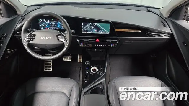 KIA NIRO 2024 — 12 453 км, серебристо-серый, Корея — под ключ — фото 7