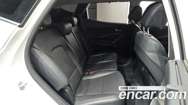 HYUNDAI SANTA FE 2017 — 93 529 км, белый, Корея — под ключ — фото 11