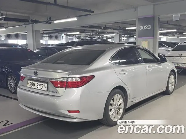 LEXUS ES300H 2013 — 244 964 км, серебристо-серый, Корея — под ключ — фото 3
