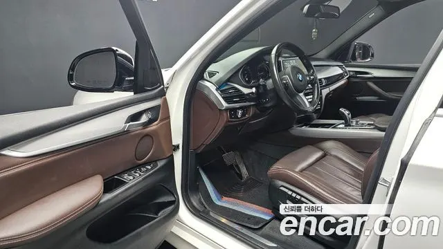 BMW X5 2018 — 167 848 км, белый, Корея — под ключ — фото 10