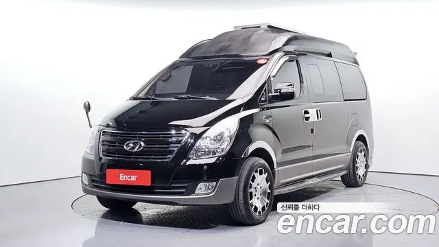 HYUNDAI GRAND STAREX 2016 — 174 736 км, чёрный, Корея — под ключ — фото 1