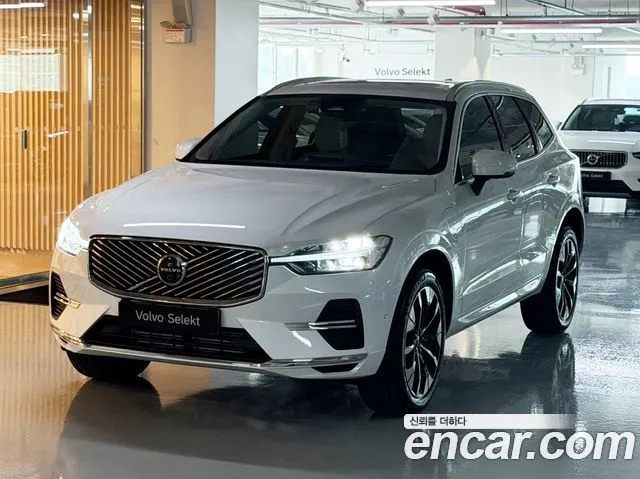 VOLVO XC60 2026