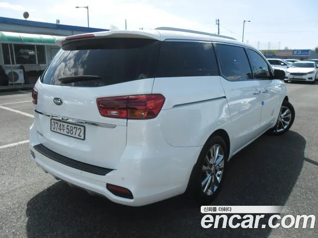 KIA CARNIVAL 2019 — 136 000 км, Корея — под ключ — фото 3