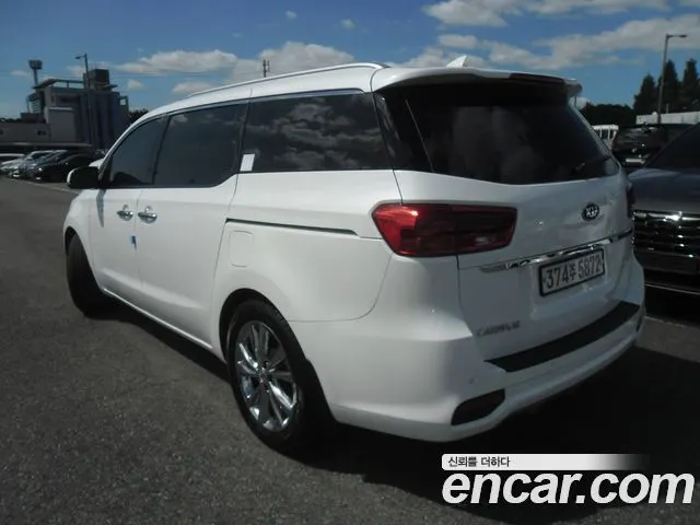 KIA CARNIVAL 2019 — 136 000 км, Корея — под ключ — фото 4