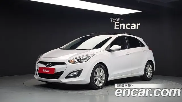 HYUNDAI I30 2015