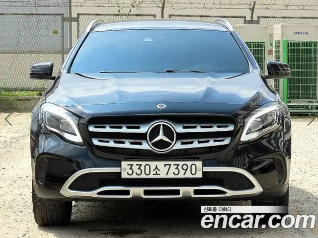 MERCEDES-BENZ GLA-CLASS X156 2018