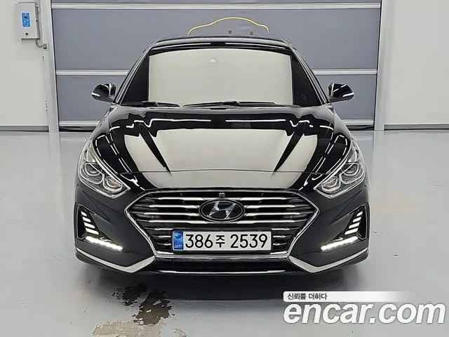 HYUNDAI SONATA 2018 — 150 926 км, чёрный, Корея — под ключ — фото 2