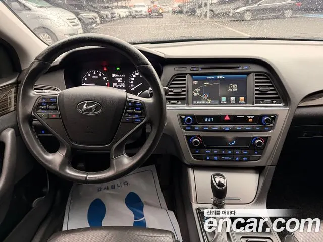HYUNDAI SONATA 2016 — 109 270 км, чёрный, Корея — под ключ — фото 10