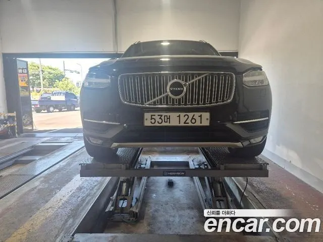 VOLVO XC90 2017