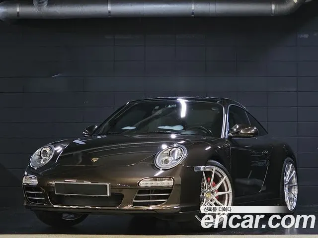 PORSCHE 911 2010