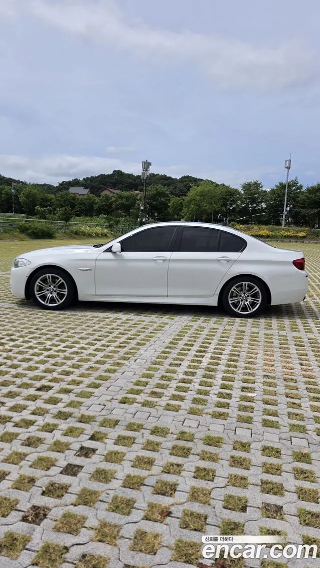 BMW 5 SERIES 2013 — 187 175 км, белый, Корея — под ключ — фото 10