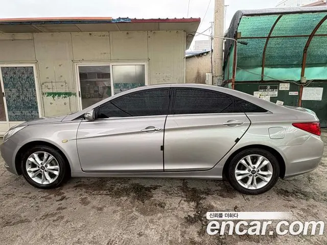 HYUNDAI SONATA 2010 — 227 000 км, серебристый, Корея — под ключ — фото 3
