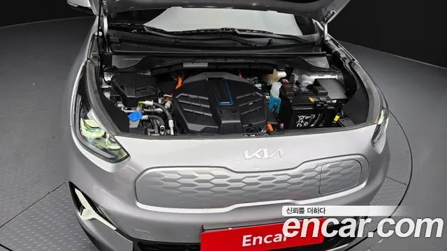 KIA NIRO PLUS 2023 — 38 004 км, серебристый, Корея — под ключ — фото 6