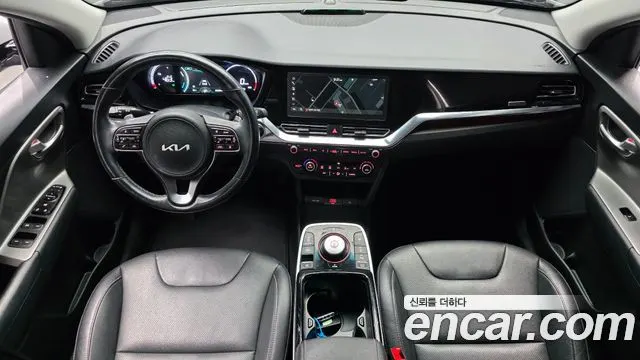 KIA NIRO PLUS 2023 — 38 004 км, серебристый, Корея — под ключ — фото 7