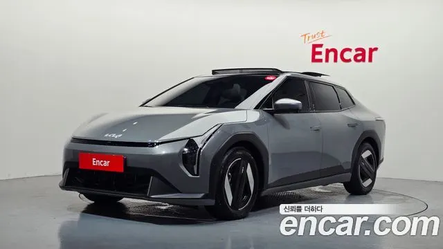 Kia EV4 — из Кореи под ключ