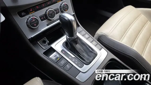 VOLKSWAGEN CC 2015 — 117 623 км, Корея — под ключ — фото 9