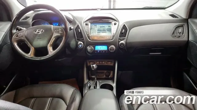 HYUNDAI TUCSON 2015 — 113 406 км, чёрный, Корея — под ключ — фото 5