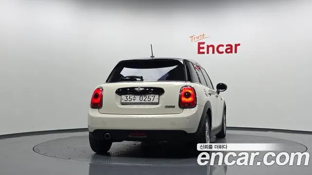 MINI COOPER 2016 — 88 937 км, белый-перламутр, Корея — под ключ — фото 4