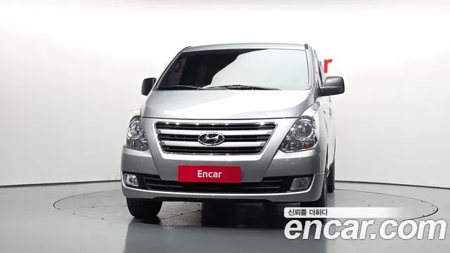 HYUNDAI GRAND STAREX 2017 — 181 785 км, серебристо-серый, Корея — под ключ — фото 3