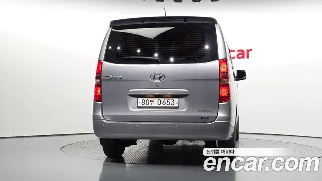 HYUNDAI GRAND STAREX 2017 — 181 785 км, серебристо-серый, Корея — под ключ — фото 4
