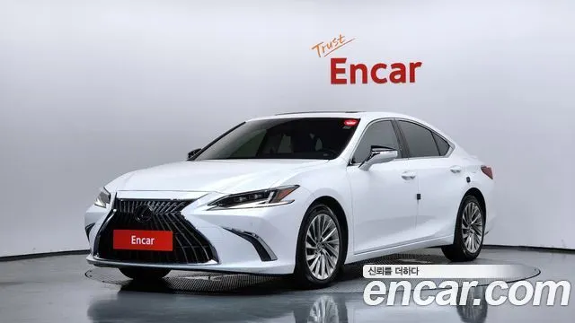 LEXUS ES300H 2023