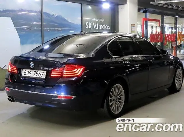BMW 5 SERIES 2015 — 159 010 км, синий, Корея — под ключ — фото 4