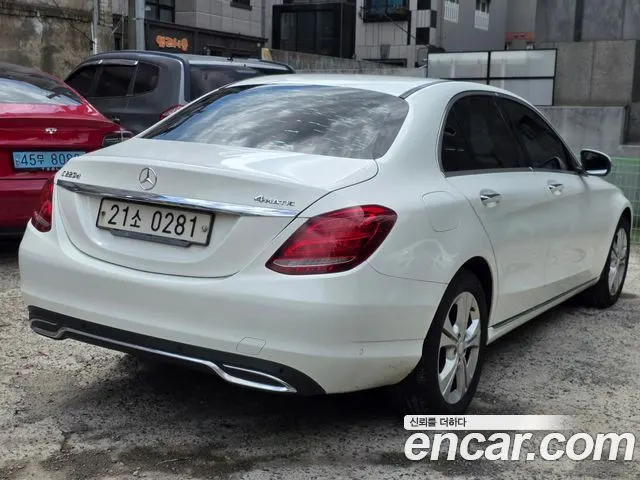 MERCEDES-BENZ C-CLASS W205 2016 — 248 955 км, белый, Корея — под ключ — фото 4