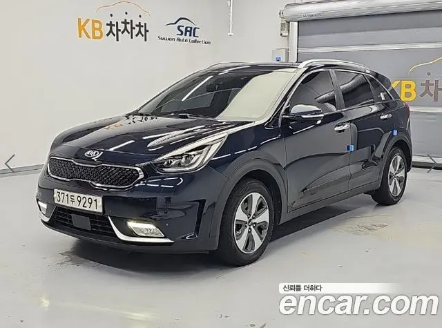 KIA NIRO 2018 — 149 693 км, серый, Корея — под ключ — фото 1