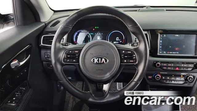 KIA NIRO 2019 — 159 600 км, белый, Корея — под ключ — фото 12