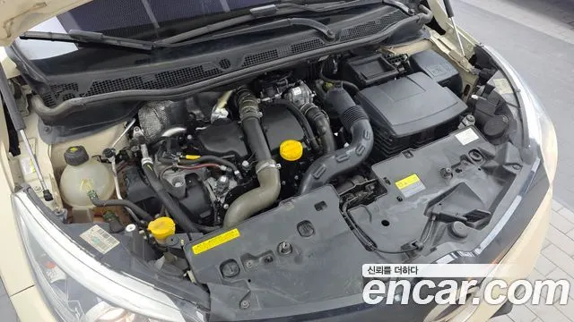 RENAULT KOREA QM3 2014 — 210 360 км, белый-перламутр, Корея — под ключ — фото 6