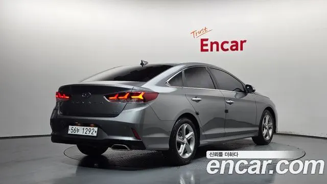HYUNDAI SONATA 2018 — 117 545 км, серебристо-серый, Корея — под ключ — фото 2