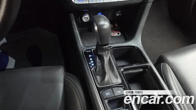 HYUNDAI SONATA 2018 — 117 545 км, серебристо-серый, Корея — под ключ — фото 9
