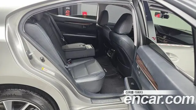 LEXUS ES300H 2017 — 60 573 км, серебристо-серый, Корея — под ключ — фото 12