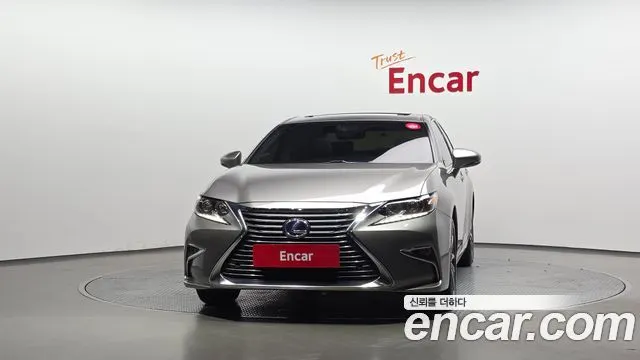 LEXUS ES300H 2017 — 60 573 км, серебристо-серый, Корея — под ключ — фото 3