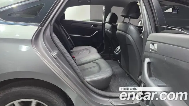 HYUNDAI SONATA 2018 — 91 415 км, серебристо-серый, Корея — под ключ — фото 11