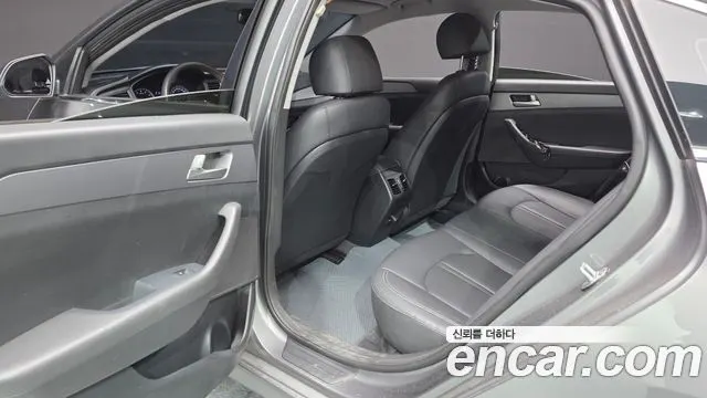 HYUNDAI SONATA 2018 — 91 415 км, серебристо-серый, Корея — под ключ — фото 12