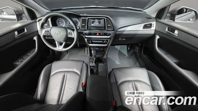 HYUNDAI SONATA 2018 — 91 415 км, серебристо-серый, Корея — под ключ — фото 7