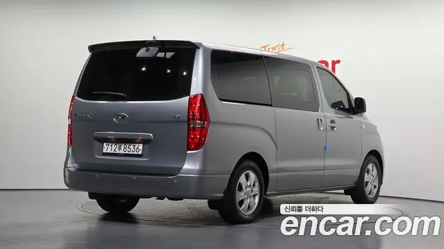 HYUNDAI GRAND STAREX 2019 — 147 224 км, серебристый, Корея — под ключ — фото 2