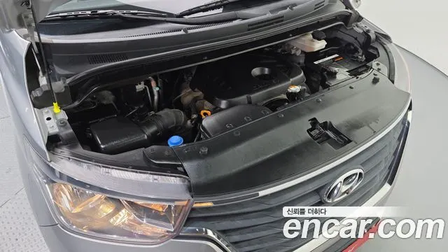 HYUNDAI GRAND STAREX 2019 — 147 224 км, серебристый, Корея — под ключ — фото 6