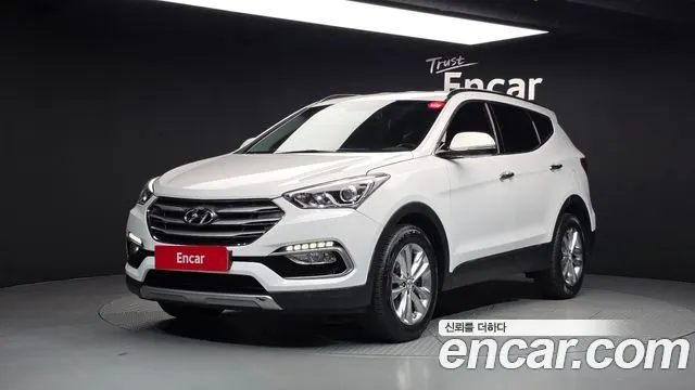 HYUNDAI SANTA FE 2017 — 162 303 км, белый, Корея — под ключ — фото 1