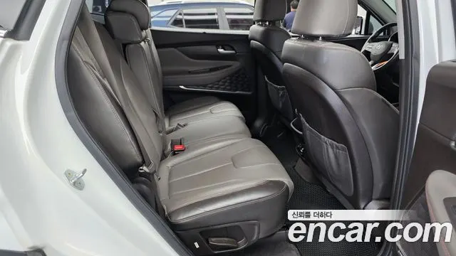 HYUNDAI SANTA FE 2019 — 110 819 км, белый, Корея — под ключ — фото 11