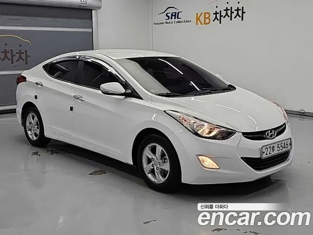 HYUNDAI AVANTE 2013 — 151 741 км, белый, Корея — под ключ — фото 5