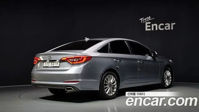 HYUNDAI SONATA 2015 — 90 418 км, светло-серебристый, Корея — под ключ — фото 2