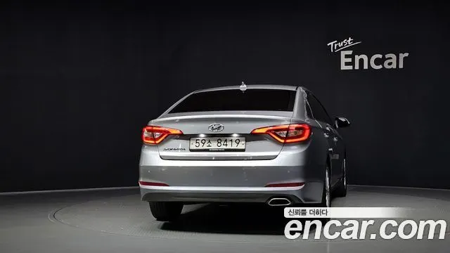 HYUNDAI SONATA 2015 — 90 418 км, светло-серебристый, Корея — под ключ — фото 4