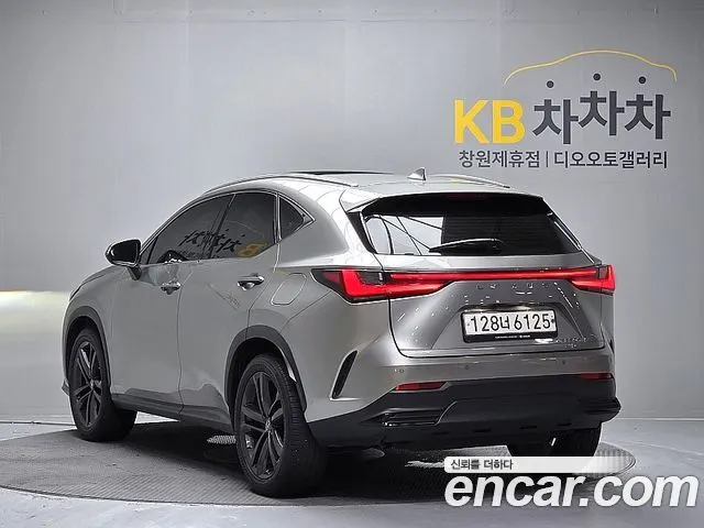 LEXUS NX350H 2023 — 21 862 км, серебристо-серый, Корея — под ключ — фото 6