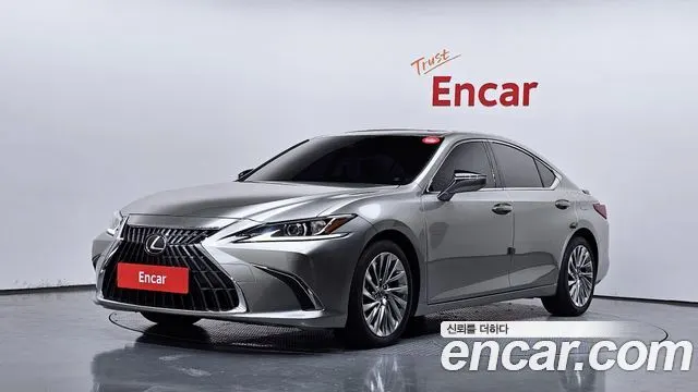 LEXUS ES300H 2023