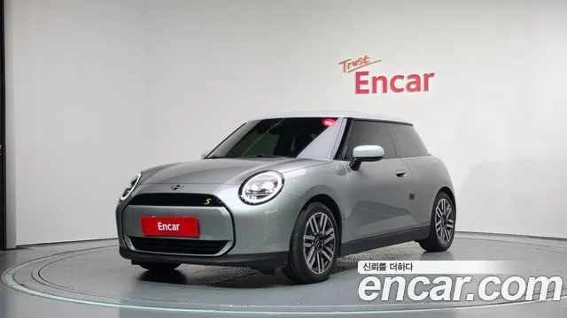 MINI Cooper Electric — из Кореи под ключ